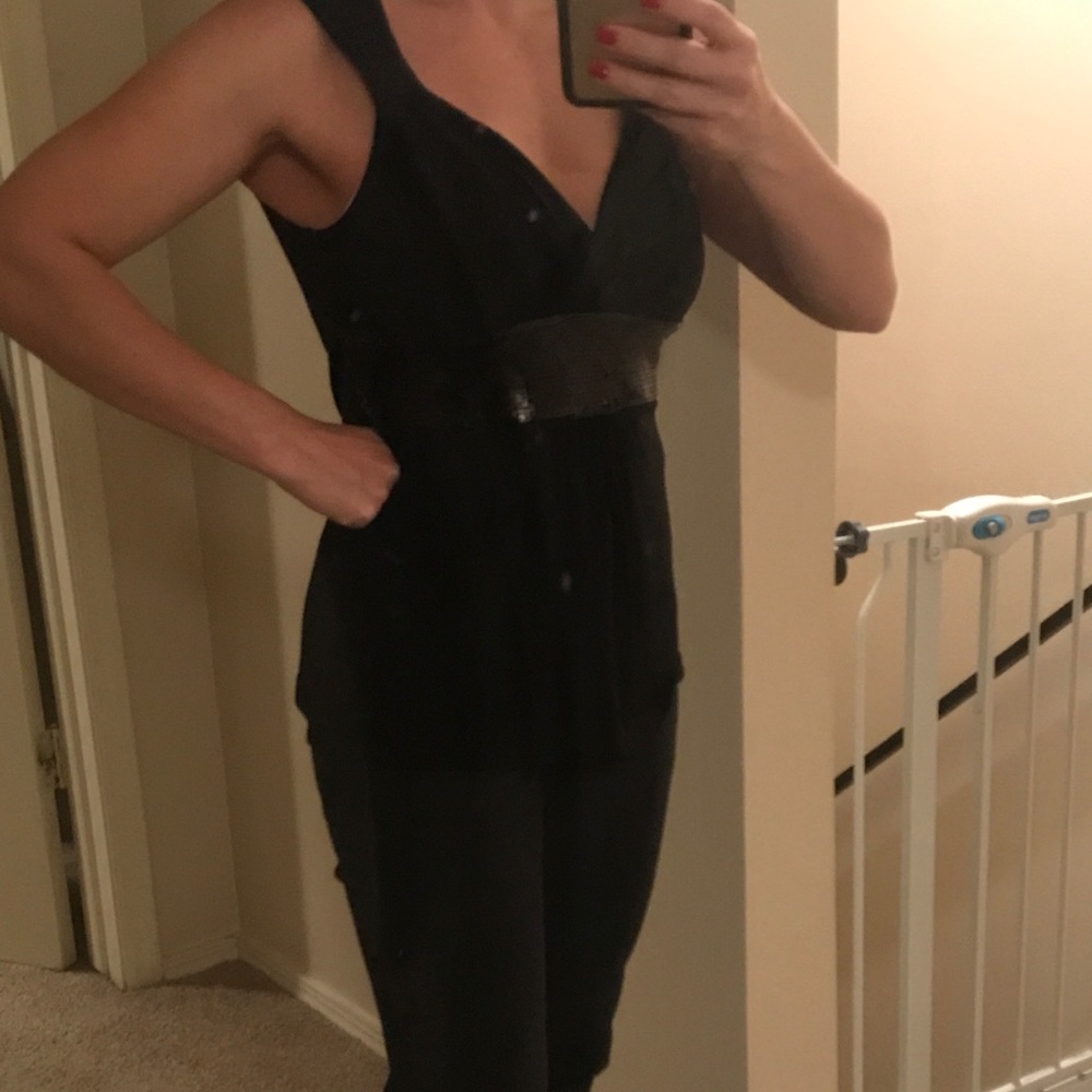 White House black market black blouse